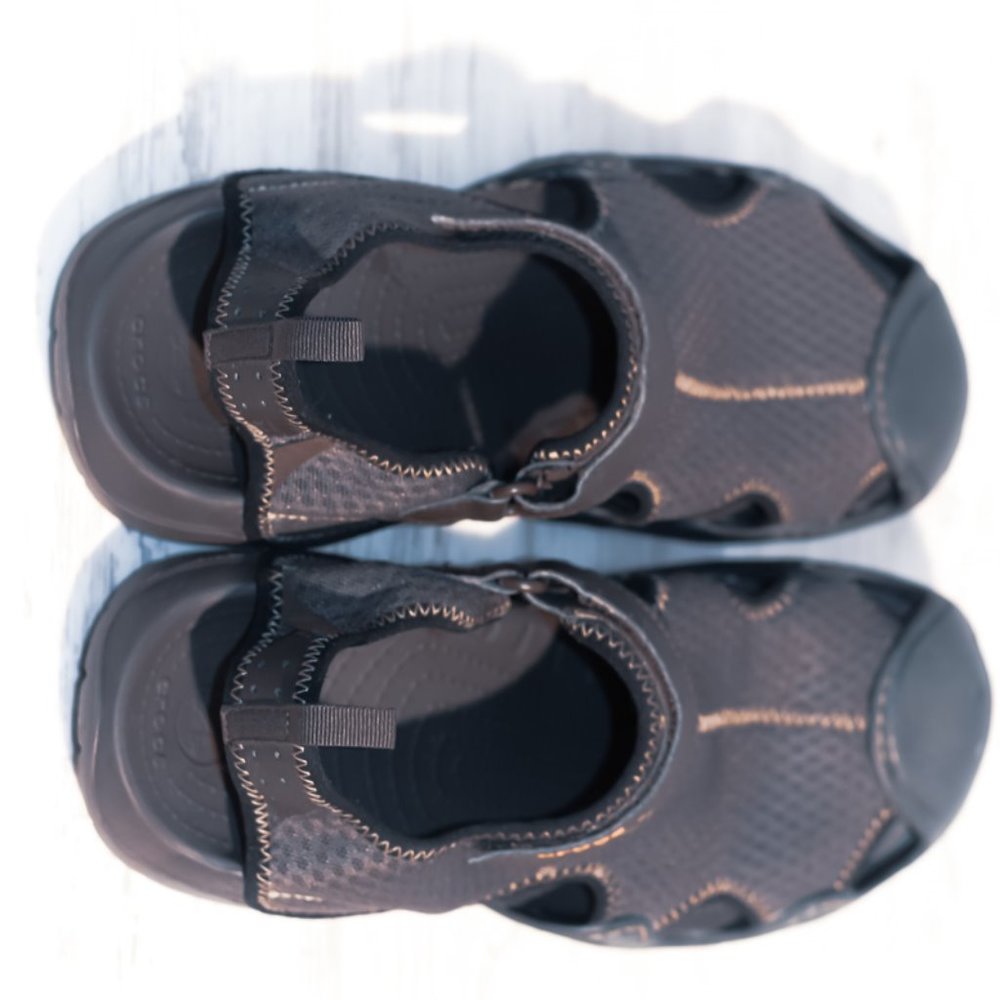 Crocs Mens size 11